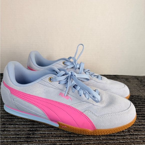 NWOB-Puma Women's Pink and Periwinkle Sneakers-Size:10 - Picture 5 of 12